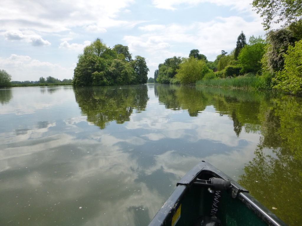 Pangbourne to Marlow Moose Canoe Hire Thames